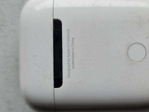 APPLE AIR AIR PODS - WITH CHARGING CASE - PLEASE READ