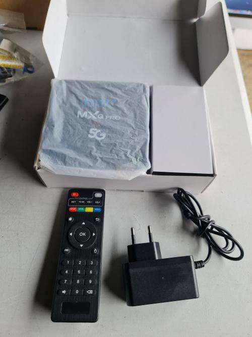 FOYU TV BOX - WITH REMOTE - 32GB - WITH BOX