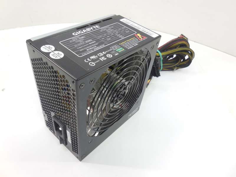 GIGABYTE GE-P585A-C2 POWER SUPPLY - 585W - WITH 6 PIN CONNECTOR - FULL WORKING CONDITION