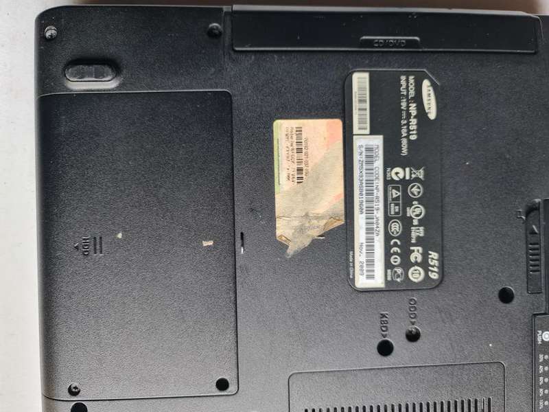SAMSUNG RV519 LAPTOP - CELERON DUAL CORE - 2GB - 250GB