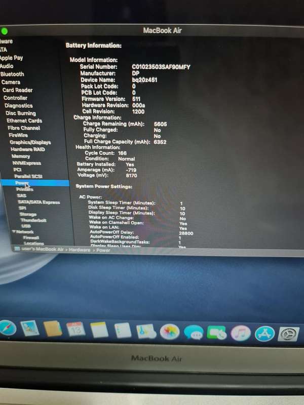 MACBOOK AIR 2017 - CORE i5 - 8GB MEMORY - 128GB SSD HARD DRIVE - WITH BOX