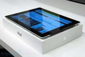APPLE IPAD 4 16GB, WIFI AND 4G, RETINA DISPLAY WITH BOX