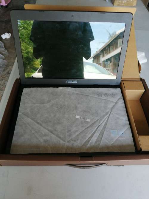 ASUS X451M, CELERON N2840, 2GB, 500GB, 14 INCH SCREEN, BRAND NEW BATTERY, WİTH CHARGERWİTH BOX