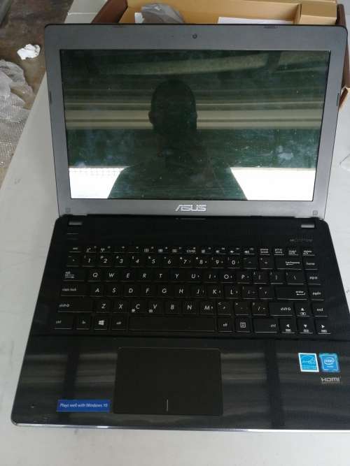 ASUS X451M, CELERON N2840, 2GB, 500GB, 14 INCH SCREEN, BRAND NEW BATTERY, WİTH CHARGERWİTH BOX