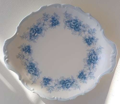 ROYAL ALBERT TIFFANY Cake Plate