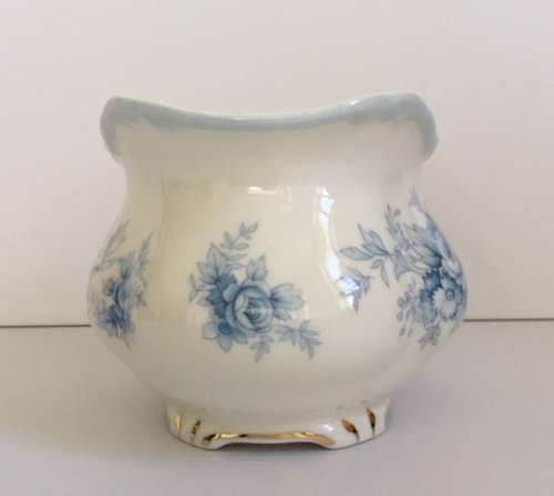 ROYAL ALBERT bone china SUGAR BOWL Pattern TIFFANY