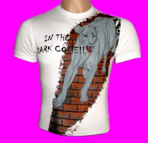 T-Shirt Size: L  *FREE SHIPPING*