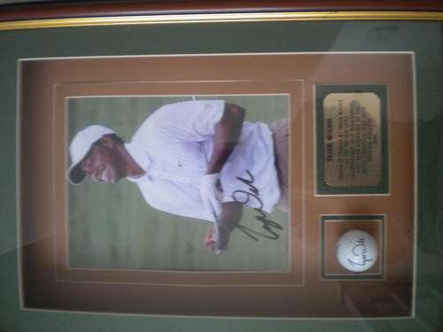 Tiger Woods Auotgraphed picture and signed Golf Ball -British Open