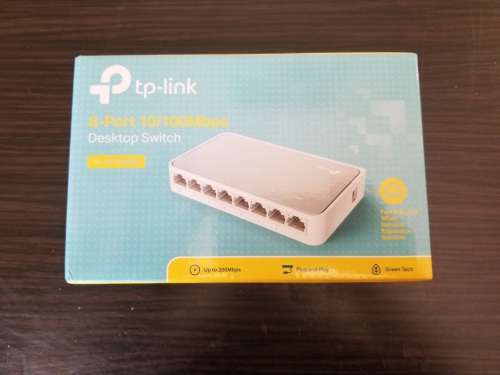 TP-LINK 8-Port 10/100Mbps Desktop Switch