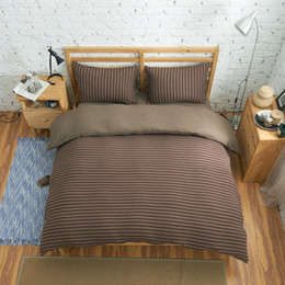 Gorgeous PRIVATE COLLECTION stripe CHOC BROWN duvet covet set in Single- Great quality! Great Buy!