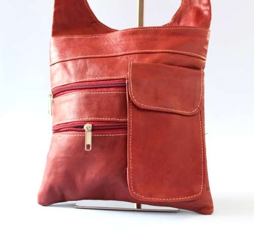 **NEW**Unisex 100% GENUINE LEATHER SHOULDER BAG IN MAROON.Handcrafted Masterpiece!