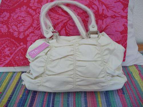 STUNNING Ladies PU leather handbag in a CREME. Very beautiful- Very MOD!