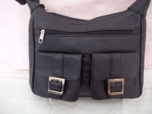 LADIES GENUINE LEATHER HAND BAG IN  A BLACK . SIMPLY GORGEOUS!!