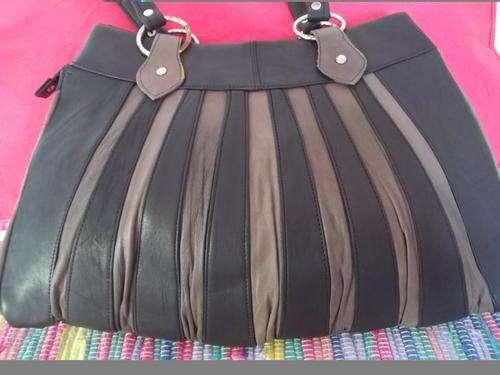 LADIES GENUINE LEATHER HAND BAG IN  A Black and Brown. SIMPLY GORGEOUS!!