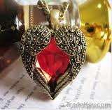Beautiful RETRO STYLED red copper NECKLACE.