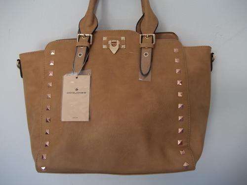 Original CLASSIC ***DAVID JONES*** LEATHER HAND BAG IN TAN with studs-EXECUTIVE STYLE