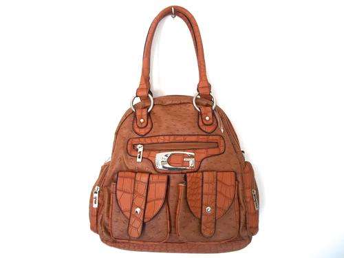 Pre-Owned Ladies handbag in TAN.   Bought from EXECUTIVE LUGGAGE. Excellent condition!
