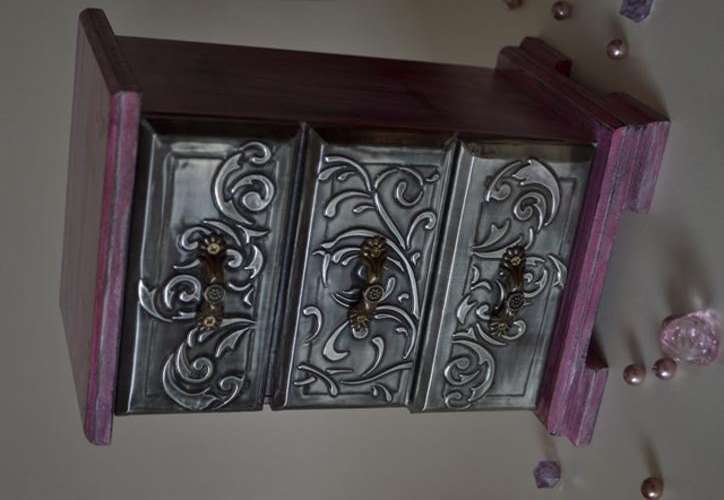 Stunning Pink Pewter Art Jewellery Drawer Box