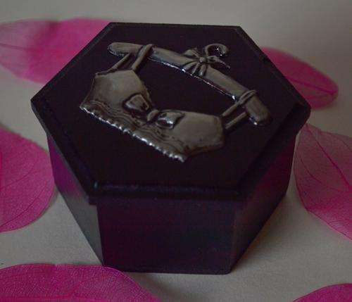 Small Hexagon Pewter Brassiere Box