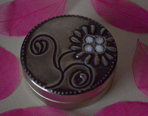 Flower Power Pill Tin