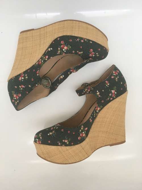 Floral Print Mary Jane Wedges - SIZE 7