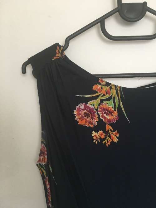 Gorgeous floral print Shift Dress - SIZE 10 - Navy and Floral