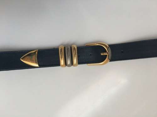 Beautiful Navy GENUINE leather belt with gold detailing - 69cm (to centre hole)