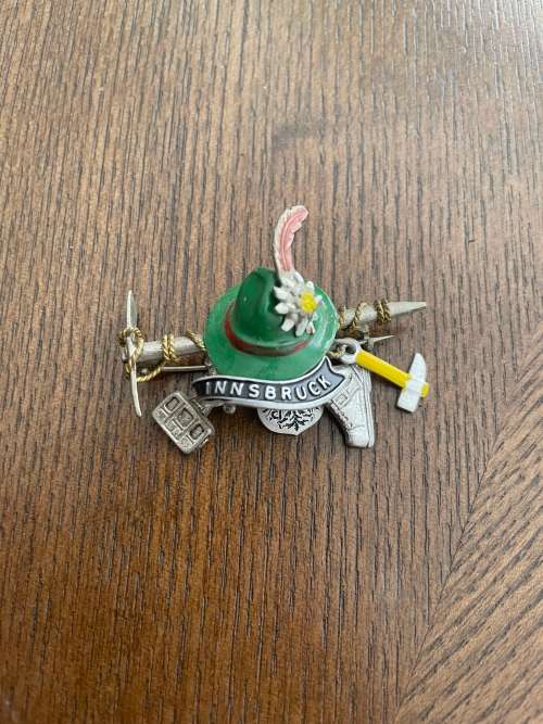 Vintage Collectible lapel pin - Innsbruck