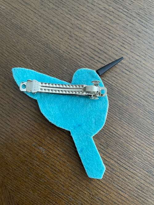 Beaded bird hair clip