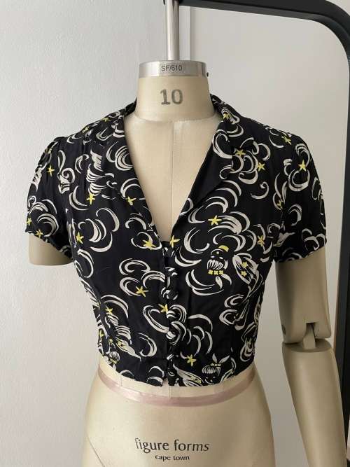 TOPSHOP crop shirt - size 10