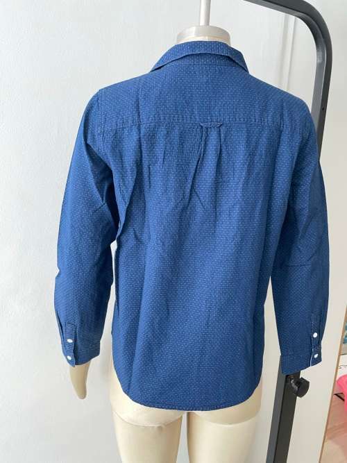 Levis long sleeve shirt - blue with white dot - size 10