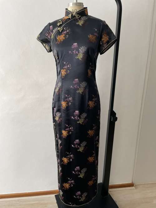 Glamorous oriental evening dress - black Chinese brocade - size 8