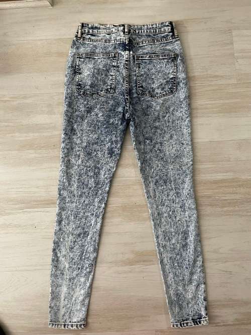 Acid Wash high waisted skinny jeans - size 10