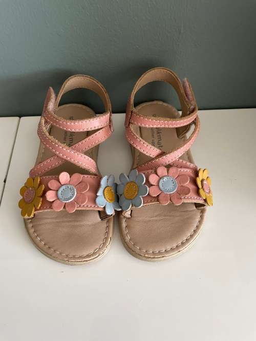 Walkmates toddler girls flower sandals size 5 bobshop .za