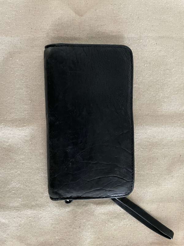 TRENERY black leather purse