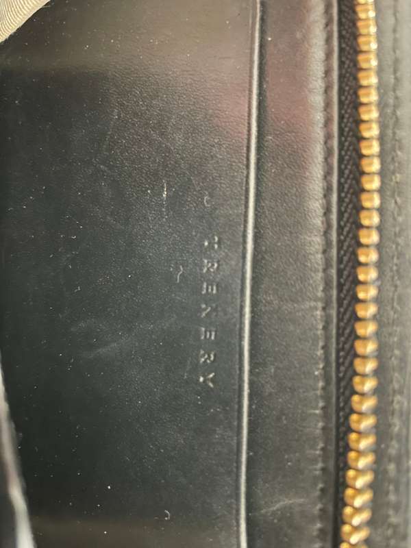 TRENERY black leather purse