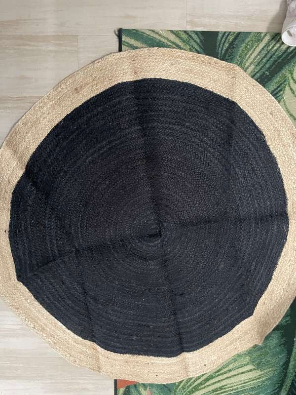 Circle Black and natural Jute rug