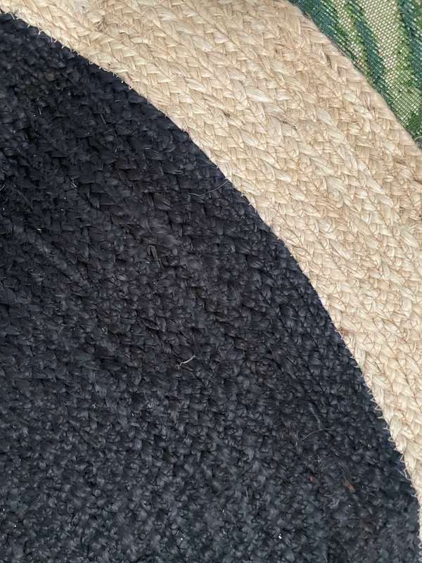 Circle Black and natural Jute rug