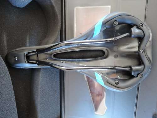 Syncros XR2.0 - Road Bike - Saddle - Like New (Never used)