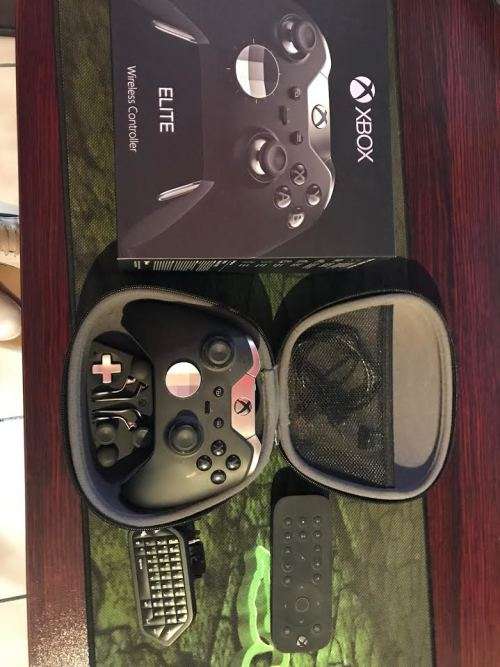 XBOX ONE ELITE CONTROLLER + REMOTE + CHATPAD