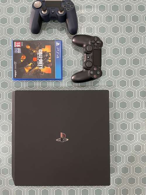 PlayStation 4 Pro 1TB