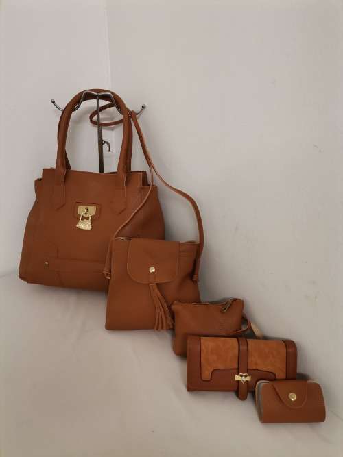 ***NEW STUNNING 5PC HANDBAG SET*** BROWN