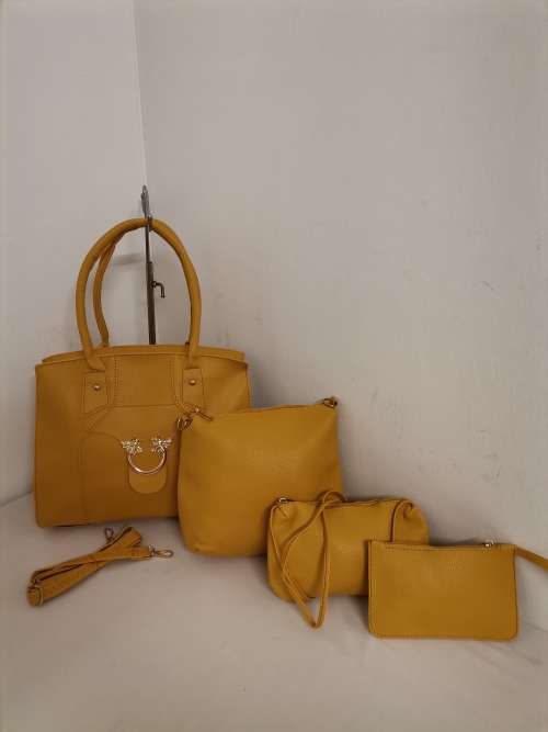 ***NEW STUNNING 4PC HANDBAG SET*** (YELLOW)