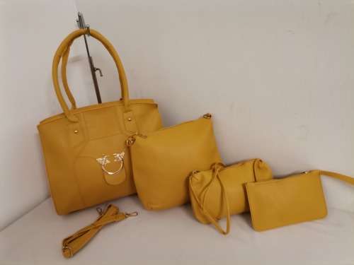 ***NEW STUNNING 4PC HANDBAG SET*** (YELLOW)