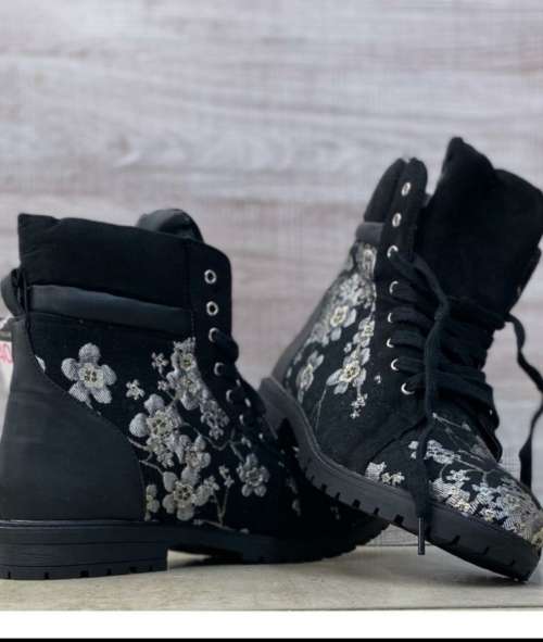 New ladies ankle boots only 1 size 5