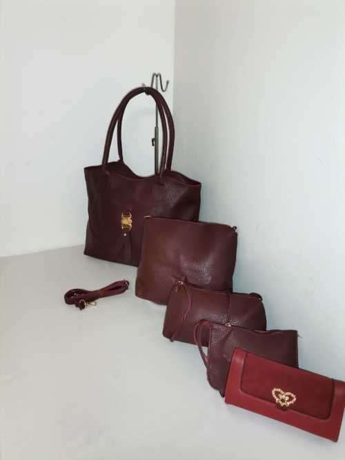 NEW STUNNING HANDBAGS 5 PIECE MEROON
