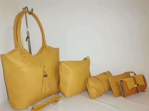 NEW STUNNING 5 PEICES HANDBAG SET YELLOW