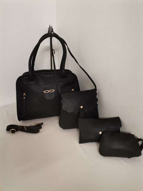 Ladies stunning 4pc handbags black