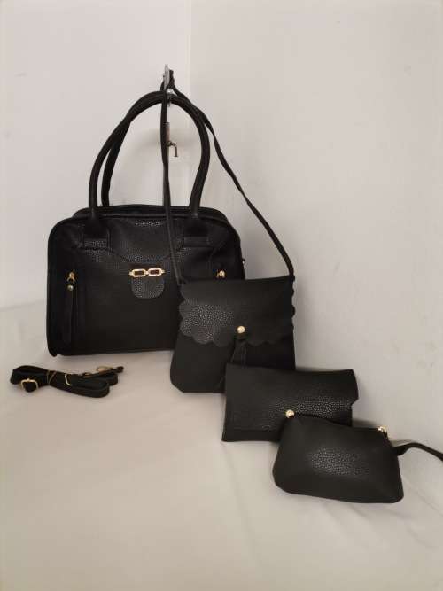 Ladies stunning 4pc handbags black
