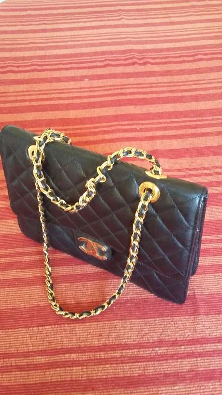 Beautiful classic caviar Chanel handbag replica